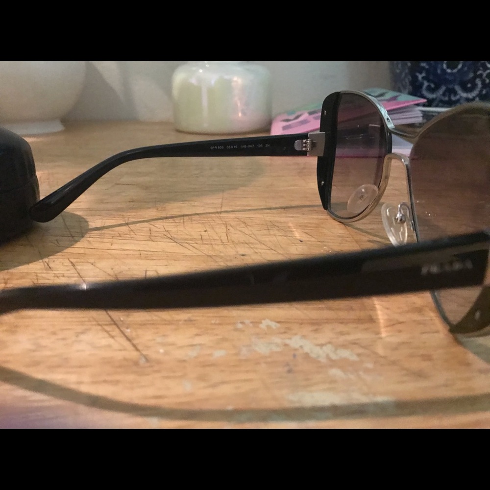 Prada sunglasses - Picture 2 of 4